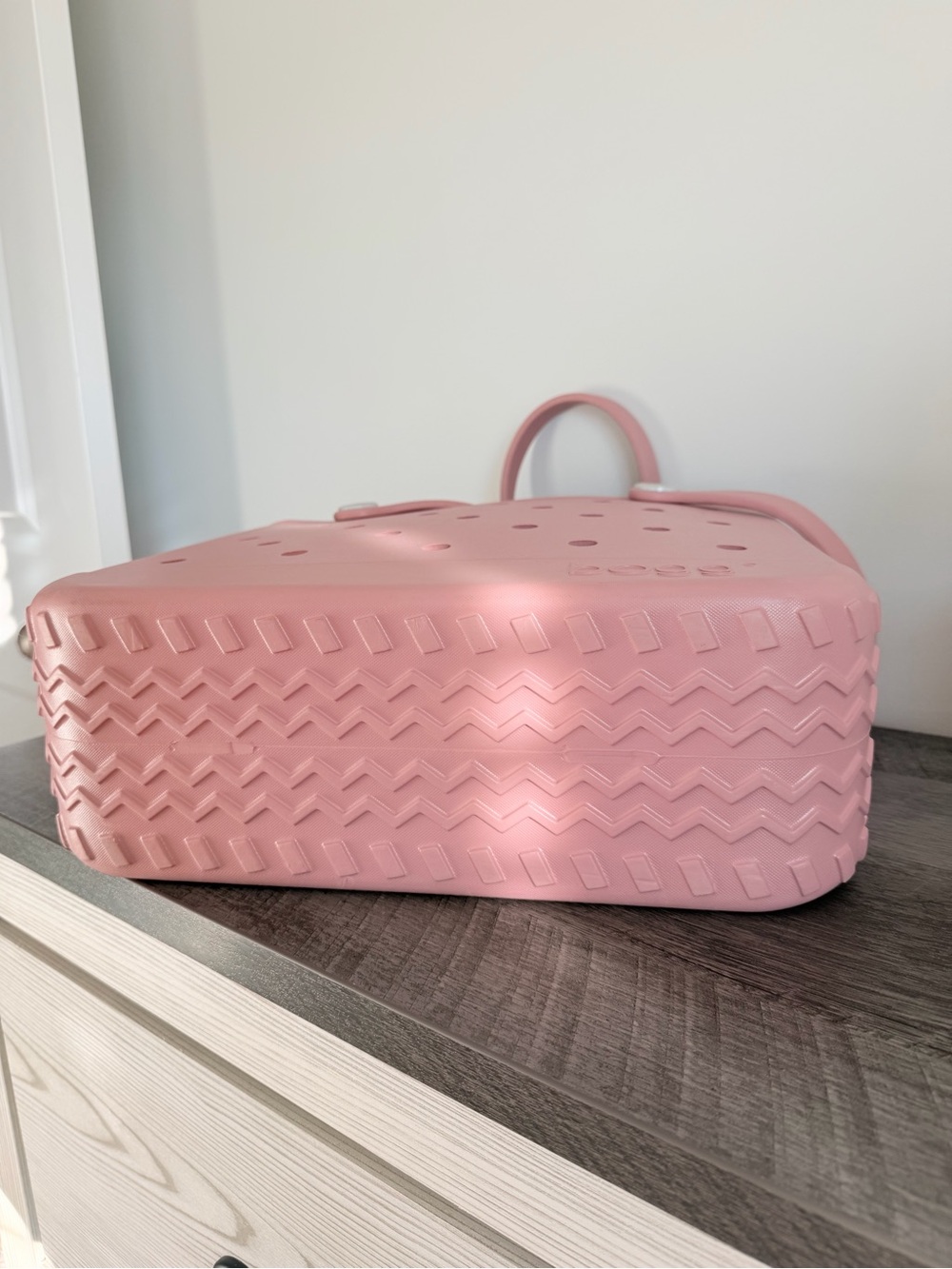 Bag Classic Tote in Pink - Picture 4 of 5